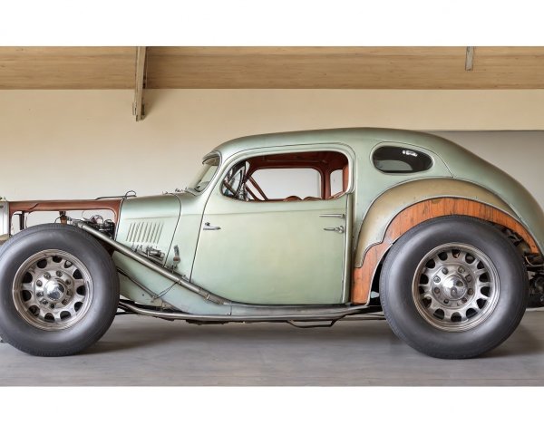 Vintage Car with Retro Design and Wooden Accents