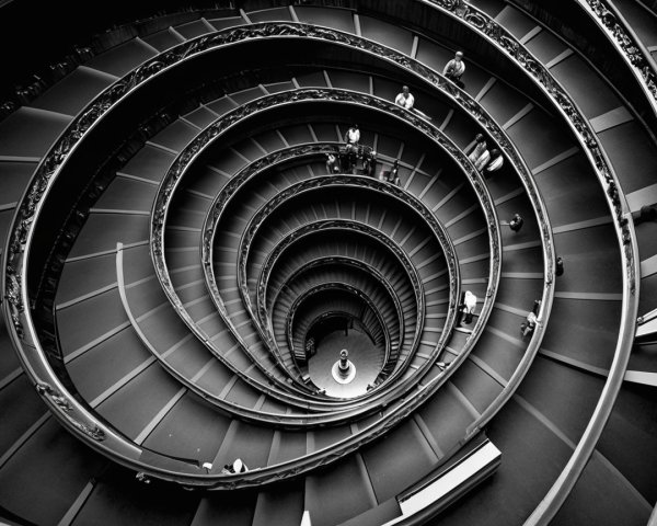 Elegant Spiral Staircase with Intricate Railings