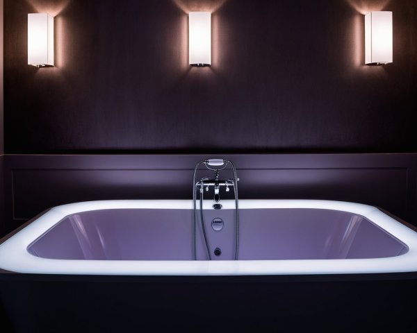 Modern Bathroom with Sleek Bathtub and Ambient Lighting
